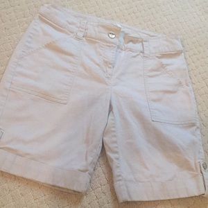 7 inch inseam khaki  shorts